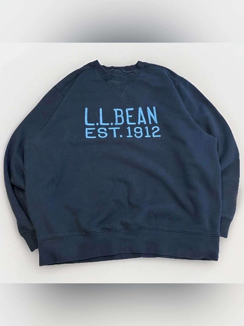Y2K LL Bean Crewneck Sweatshirt Navy Blue Size XL Spell Out Logo Vintage